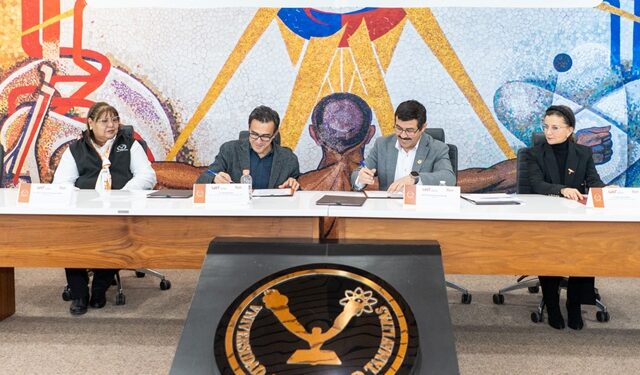 Firma la UAT convenio con Escuela de Economía Social de España