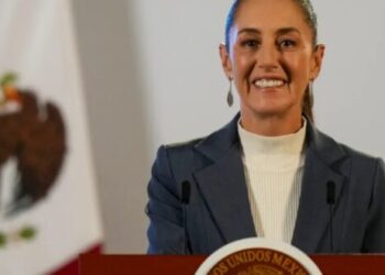 Sheinbaum dijo que México negocia con la frente en alto