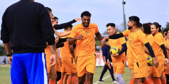 Llega uruguayo al Correcaminos