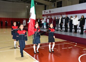 Lucía Aimé, Inaugura concurso Estatal de Escoltas