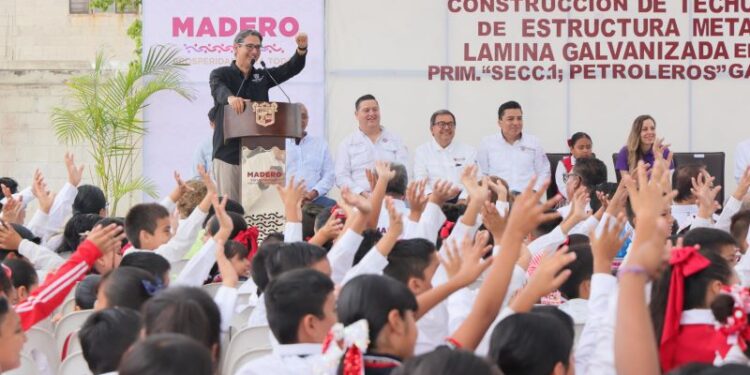 En Madero, Erasmo González responde a niñez con más infraestructura educativa