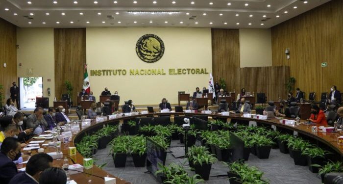 INE aplicara sanciones a juzgadores por acordeones Arístides Rodrigo Guerrero, Jazmín Esquivel, Lenia Batres, entre otros. 