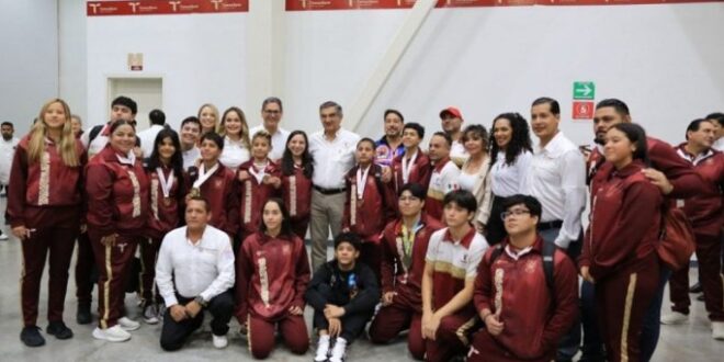 Gobernador tamaulipeco, reconoce a deportistas y el trabajo del INDE