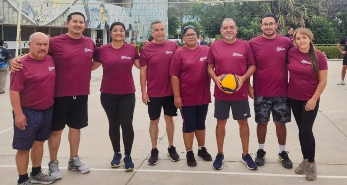 Subsecretaría de Educación Básica, el mejor de todos en Voleibol mixto