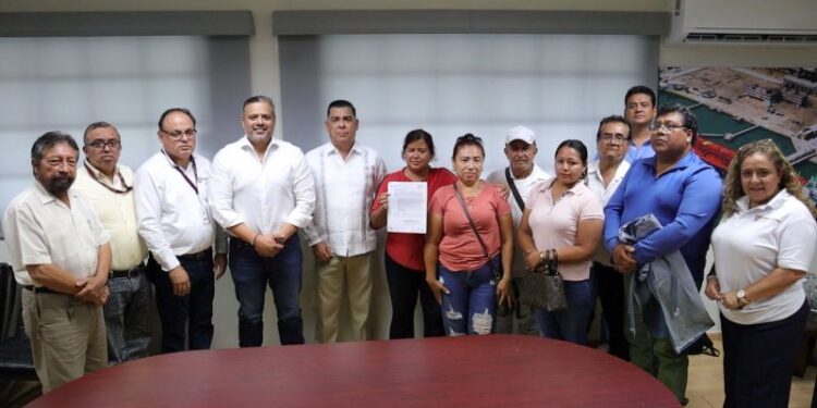Todo en paz, avanza solución al conflicto de Mercado Rodante en Ciudad Madero