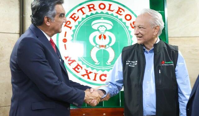 Revisan gobernador Américo Villarreal y director de Pemex proyectos estratégicos para Tamaulipas