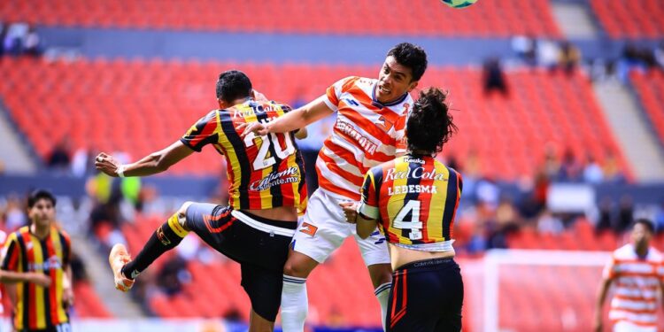 En el Estadio Jalisco, Correcaminos se trae un punto de oro