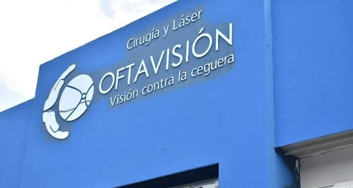 Mi agradecimiento al personal médico de oftavisión: José Luis Zapata