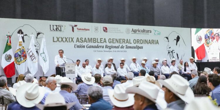 Fue un honor acompañar al gobernador, a la Asamblea de la Unión Ganadera: Héctor «el calabazo» Villegas