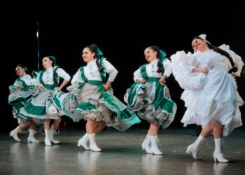 La UAT celebra el Día Internacional de la Danza con una gala artística del talento universitario