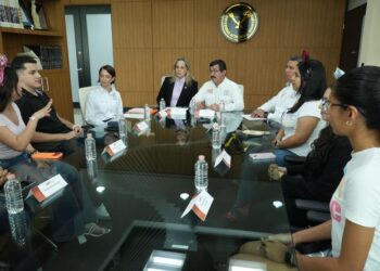Envía UAT segunda generación de alumnos al programa intercultural de Disney