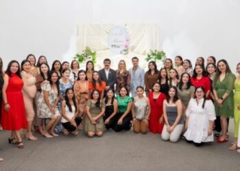 Festejan a maestros de Familia UAT