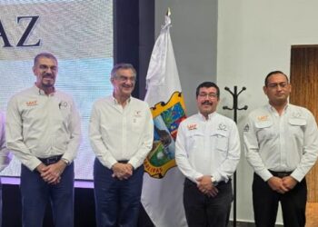 Rector de la UAT presenta avances del Atlas de Riesgos ante el gobernador en la Mesa de Paz