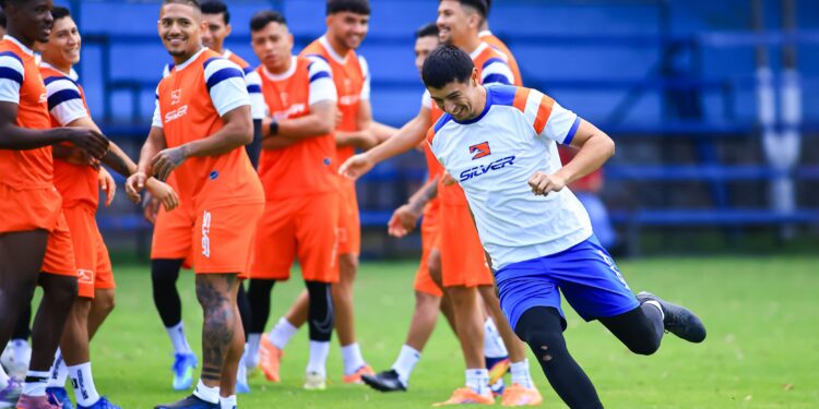 Hoy Corre vista a la U.de G. ¡partidazo!