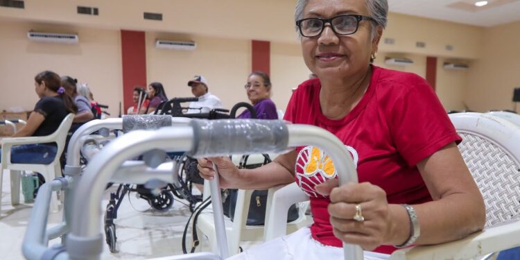 Acerca DIF Tamaulipas apoyos funcionales y de salud a quienes más lo necesitan