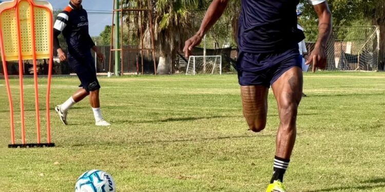 JUNTOS EQUIPO Y LEALES, POR TRIUNFO ANTE CANCÚN