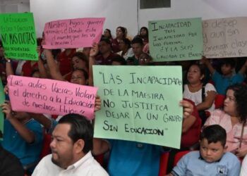 Gobierno de Altamira reestructura COMAPA y atiende falta de maestros